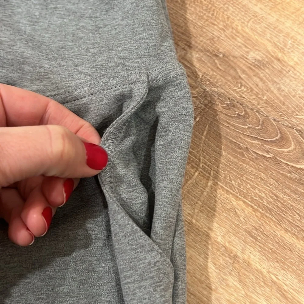 Crane size S Gray jogger pants with pockets - Picture 2 of 6